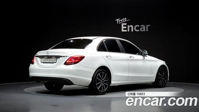 Mercedes-Benz C-Class W205 2