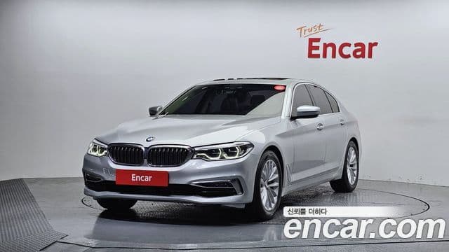 BMW 5 Series (G30)