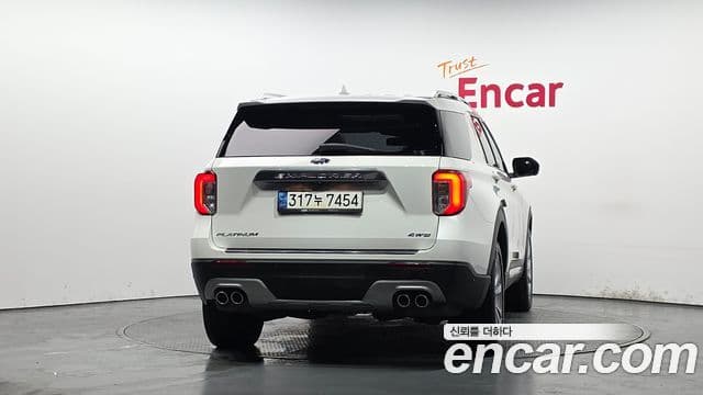 Ford Explorer 6th Gen 4
