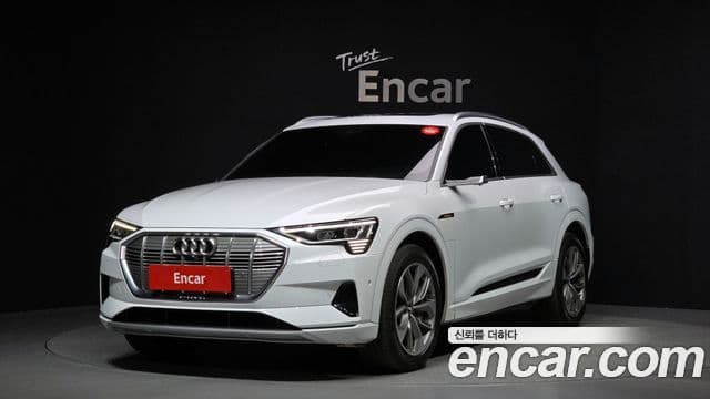 Audi e-트론 — 1