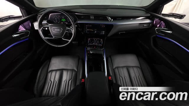 Audi e-트론 4