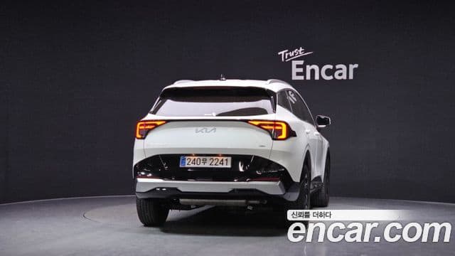 Kia The New Sportage 5th Gen Hybrid 4