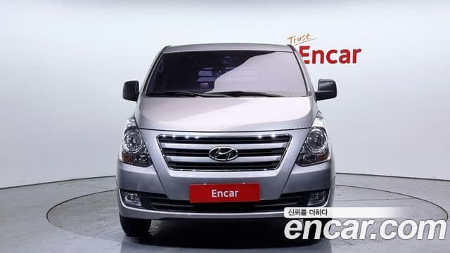 Hyundai Grand Starex 3