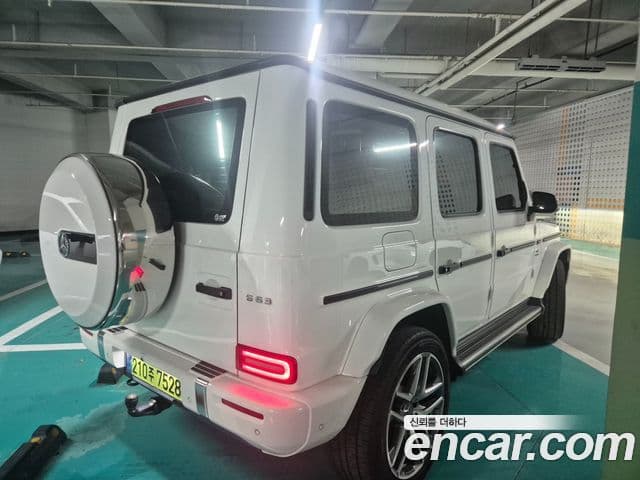 Mercedes-Benz G-Class W465 4