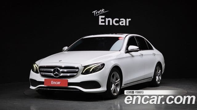 Mercedes-Benz E-Class W213 1