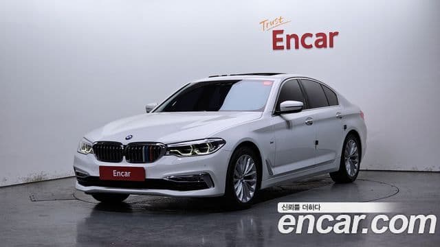 BMW 5 Series (G30)