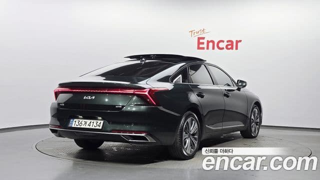 Kia K8 Hybrid 2