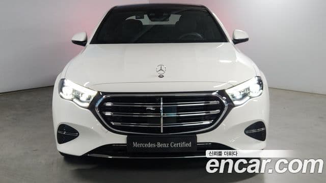 Mercedes-Benz E-Class W214 3