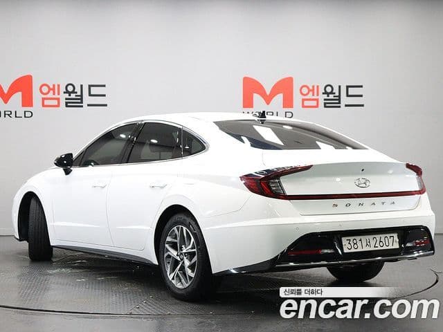 Hyundai Sonata (DN8) 4