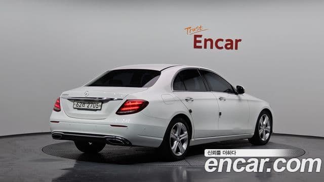 Mercedes-Benz E-Class W213 2