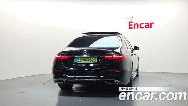 Mercedes-Benz S-Class W223 4