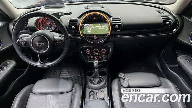 MINI Cooper Clubman 4