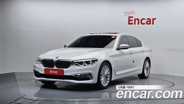 BMW 5 Series (G30)