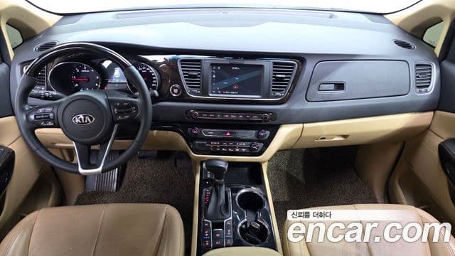 Kia The New Carnival 4