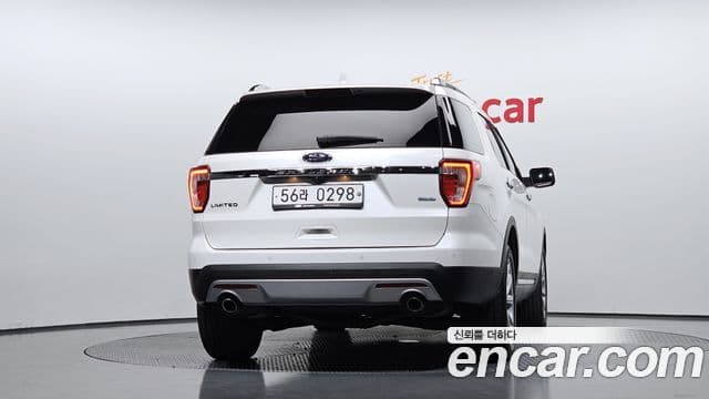 Ford Explorer 4