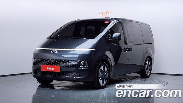 Hyundai Staria 1