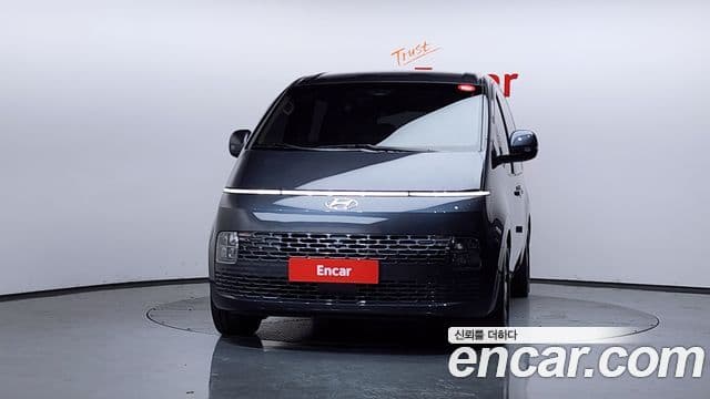 Hyundai Staria 3