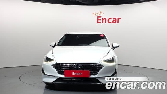 Hyundai Sonata (DN8) 2