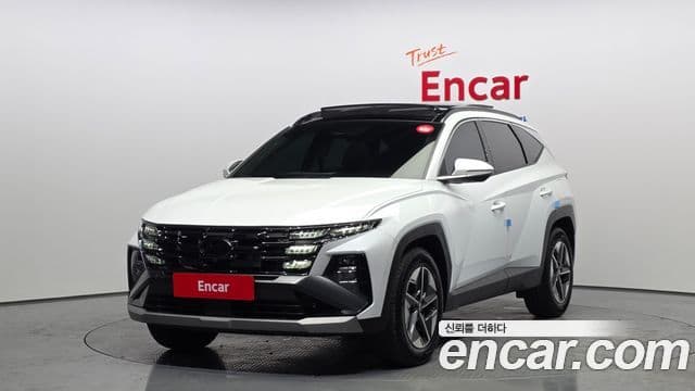 Hyundai The New Tucson Hybrid (NX4)