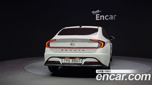 Hyundai Sonata (DN8) 3