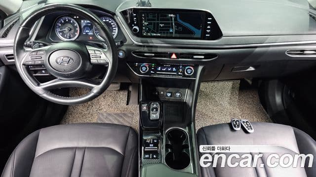 Hyundai Sonata (DN8) 4