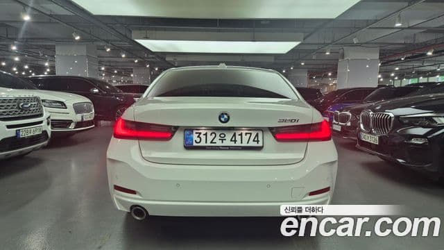 BMW 3 Series (G20) 3