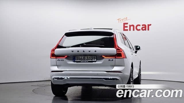 Volvo XC60 2nd Gen 4