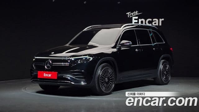 Mercedes-Benz EQB X243 1