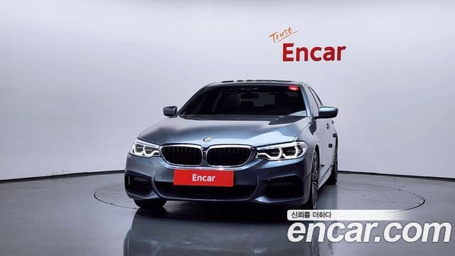 BMW 5 Series (G30) 2
