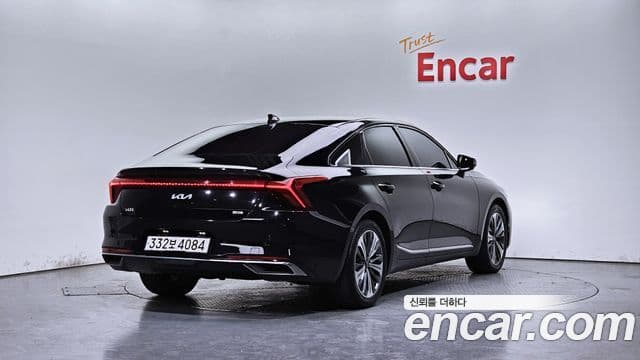 Kia K8 Hybrid 2