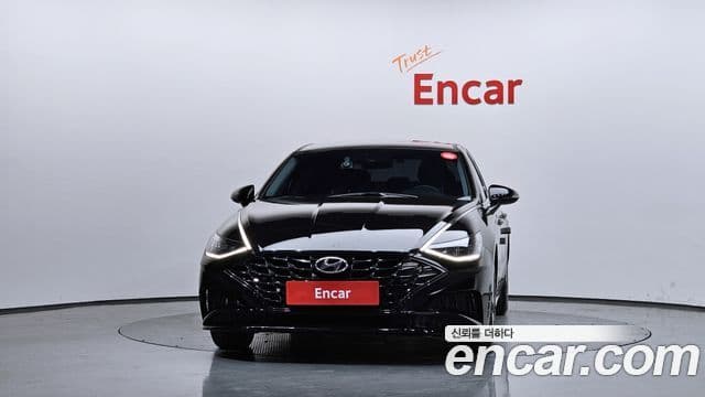 Hyundai Sonata (DN8) 2