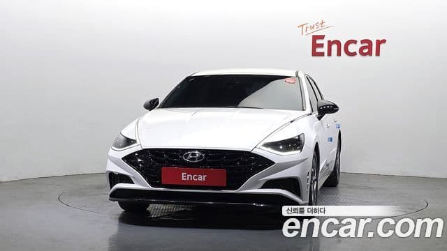 Hyundai Sonata (DN8) 3