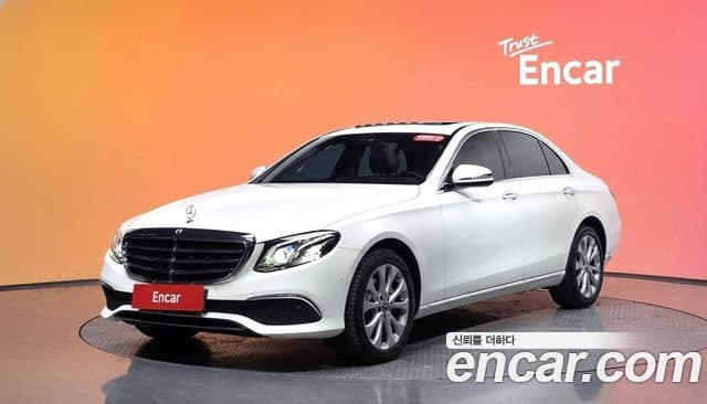 Mercedes-Benz E-Class W213 1