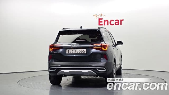 Kia Seltos 4