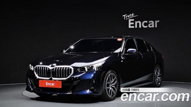 BMW 5 Series (G60)