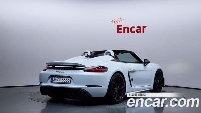Porsche 718 Boxster 2