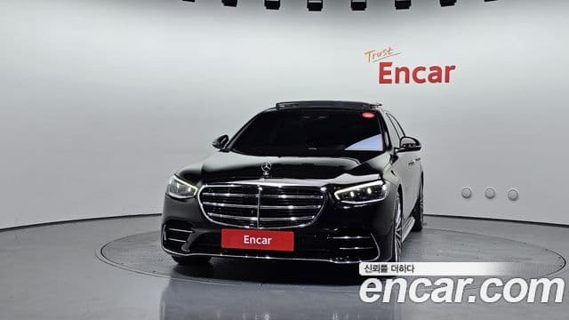 Mercedes-Benz S-Class W223 2