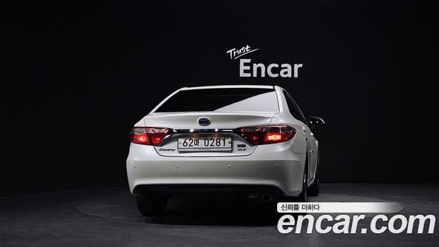 Toyota New Camry 4