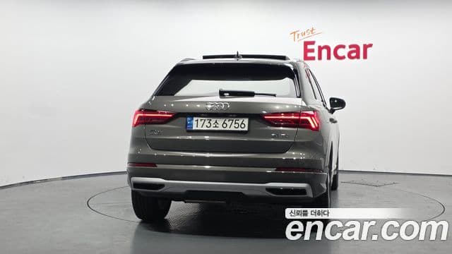 Audi Q3 (F3) 3