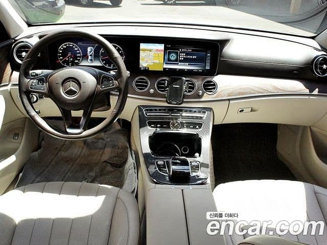 Mercedes-Benz E-Class W213