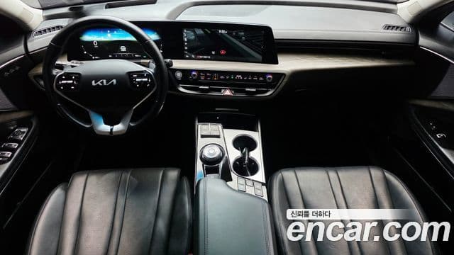 Kia K8 Hybrid 4