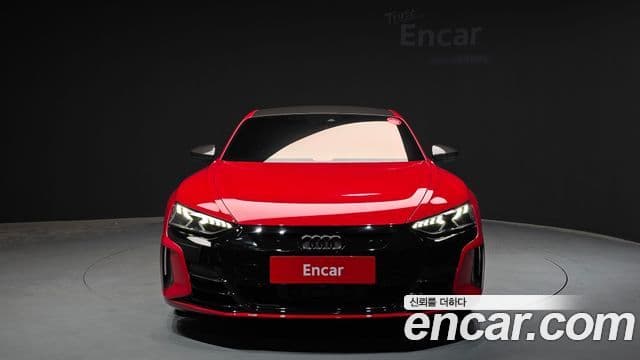 Audi RS e-트론 GT 2
