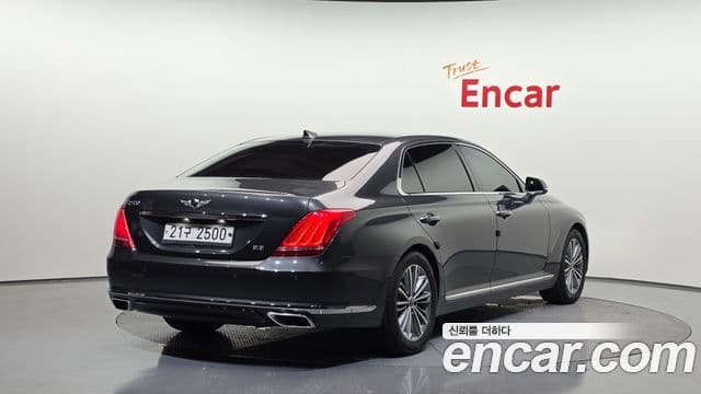Genesis EQ900 2