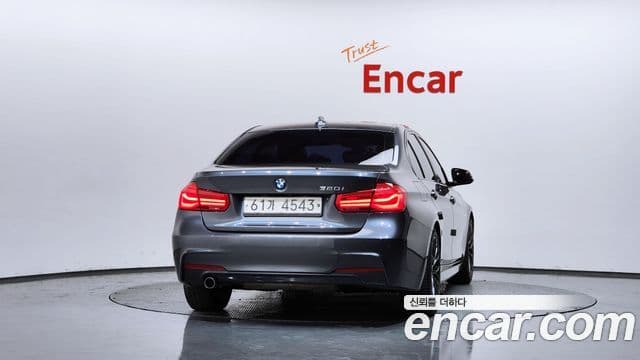 BMW 3 Series (F30) 4