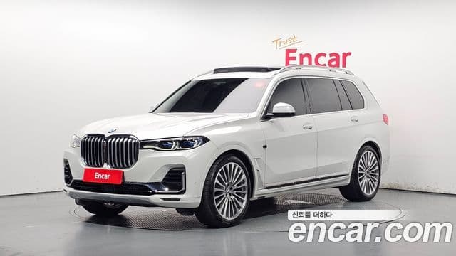 BMW X7 (G07) 1