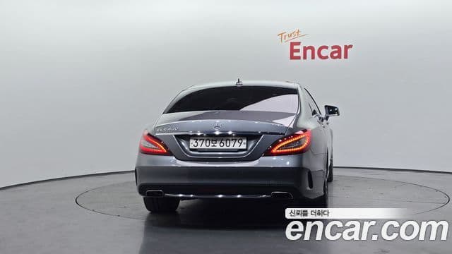 Mercedes-Benz CLS-Class W218 4