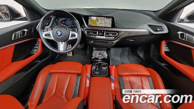 BMW 1 Series (F40) 4