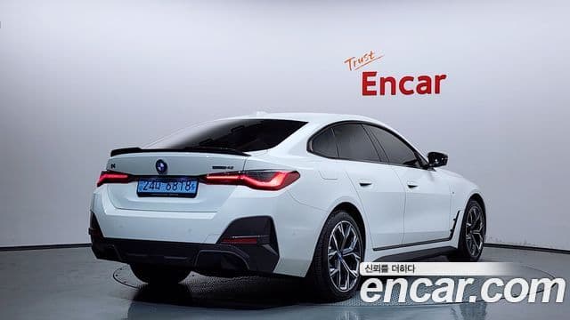 BMW i4 2
