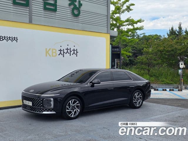 Hyundai Grandeur Hybrid (GN7) — 1
