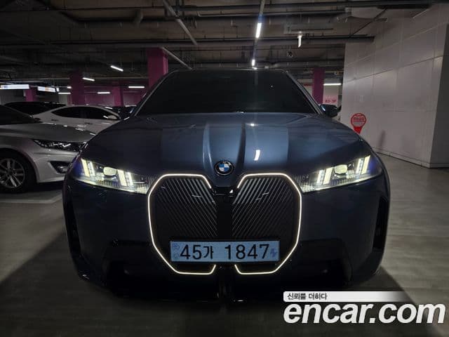 BMW iX 1
